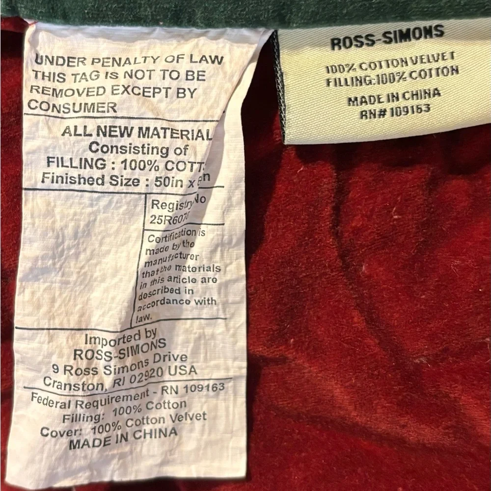 VTG 3D CHRISTMAS BED TOPPER (ROSS SIMONS 100% COTTON-VELVET FILLING:100% COTTON